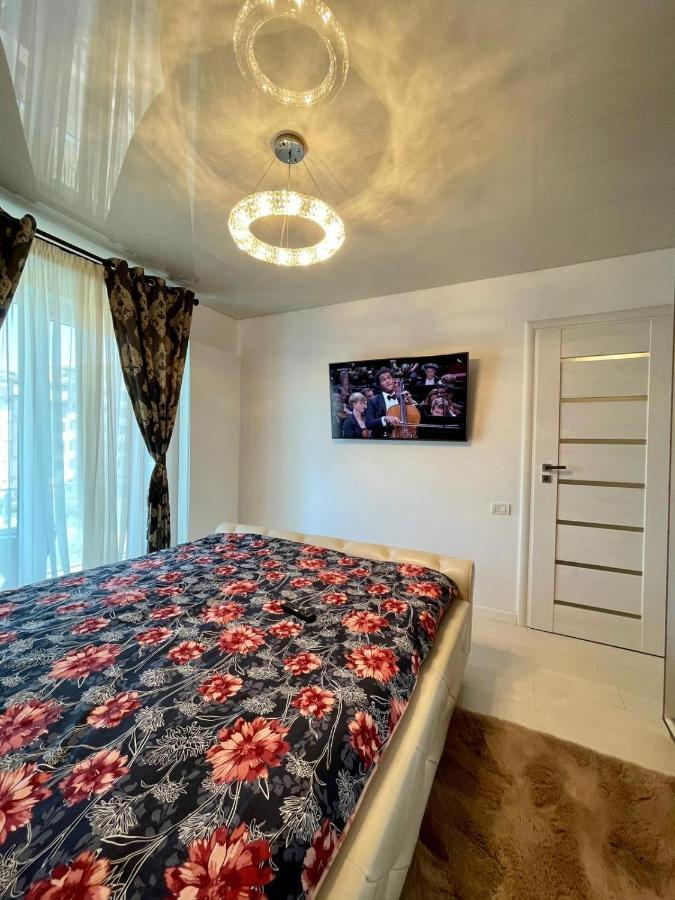 Ademi Apartment นาโวดาริ ภายนอก รูปภาพ